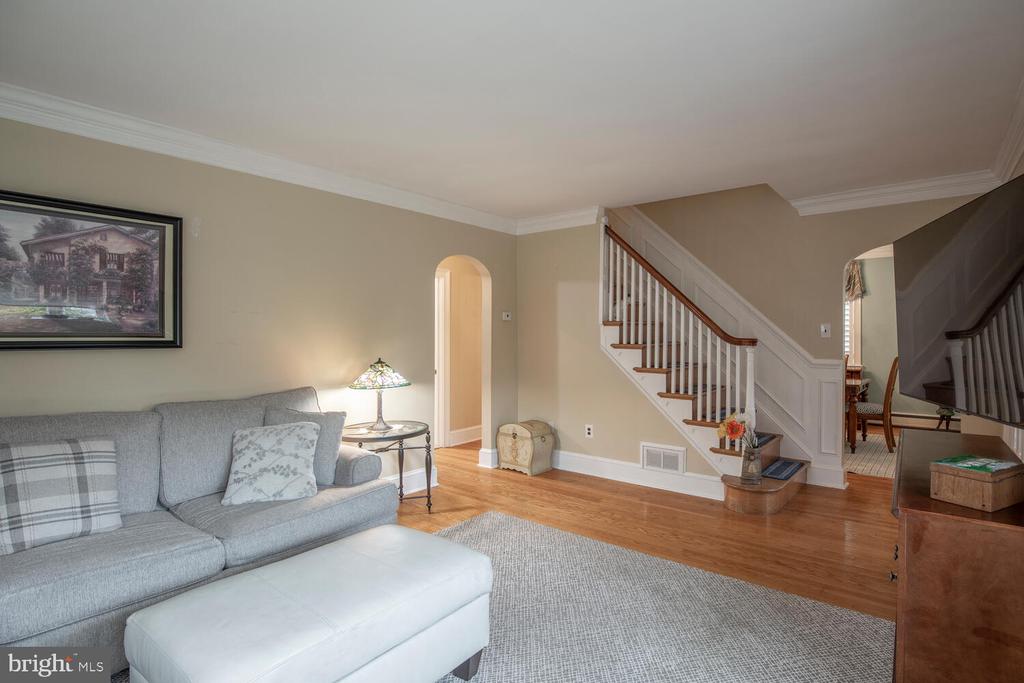 117 MAPLE AVENUE