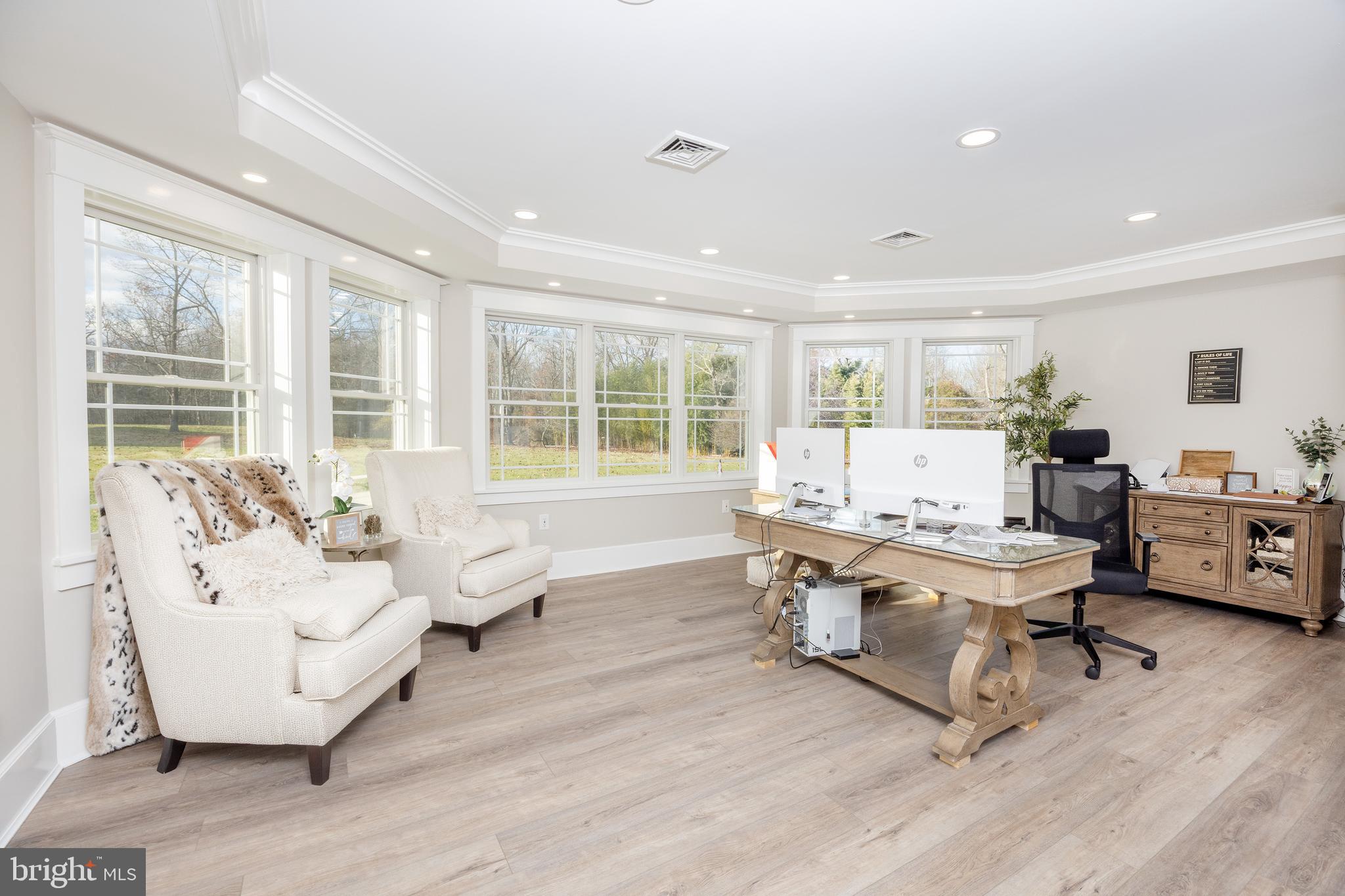 6469 GROVELAND ROAD
