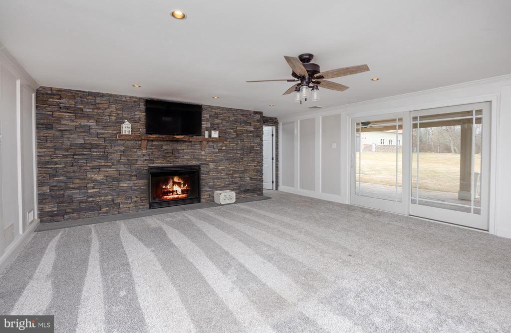 6469 GROVELAND ROAD