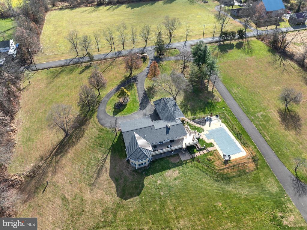 6469 GROVELAND ROAD