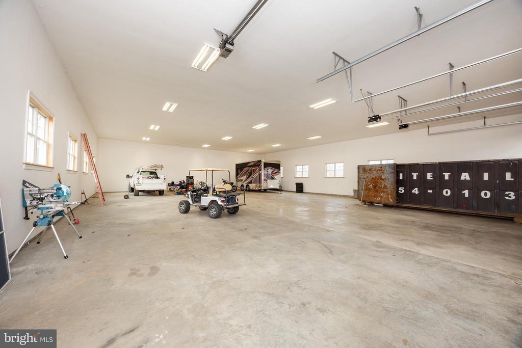 6469 GROVELAND ROAD