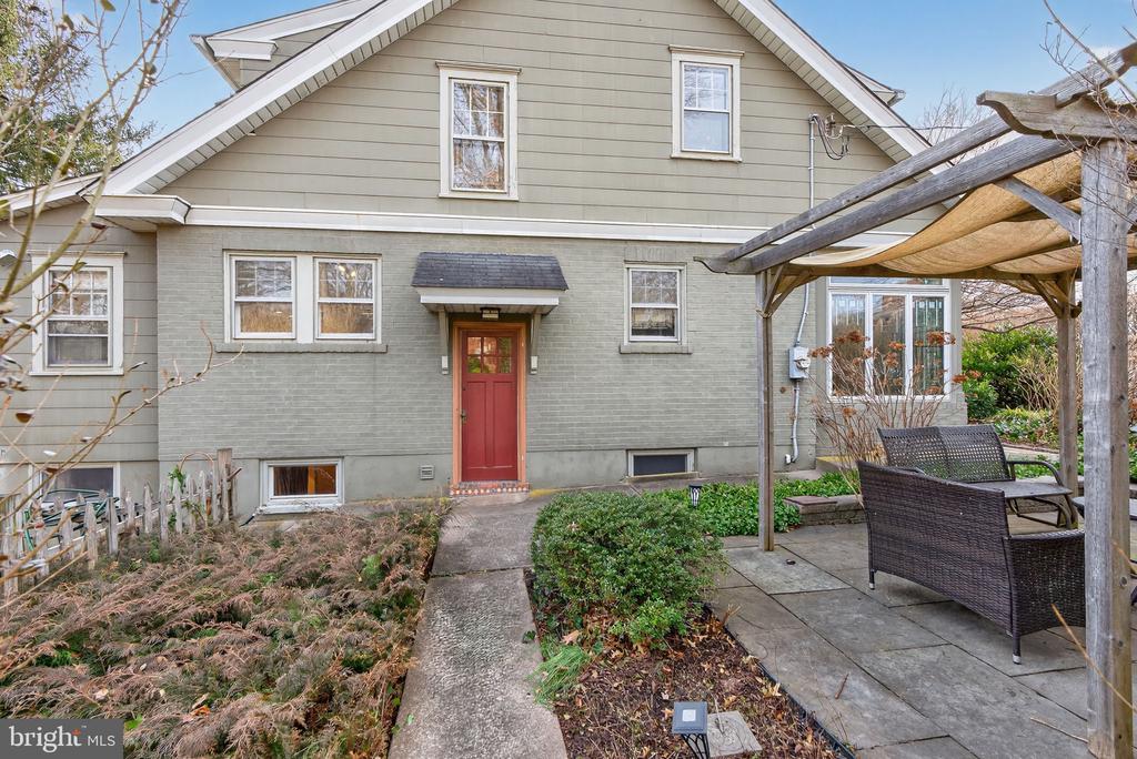400 W COURT STREET