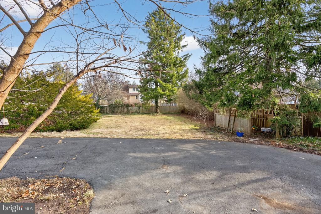 400 W COURT STREET