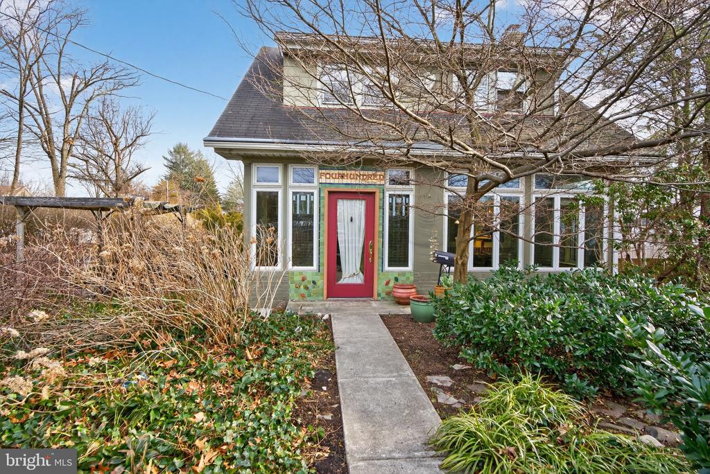 400 W COURT STREET