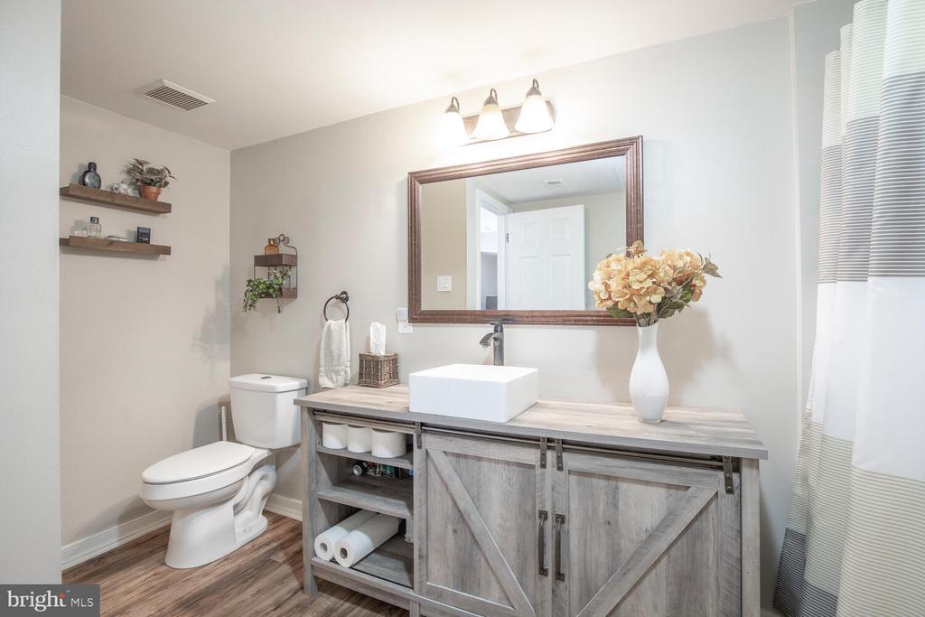 481 REDBUD COURT