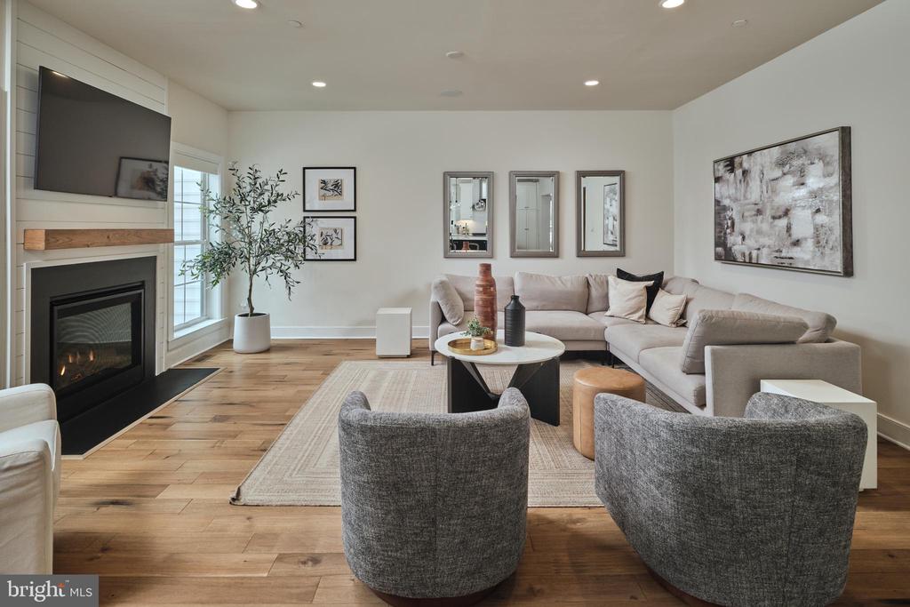 508 CARMELA WAY