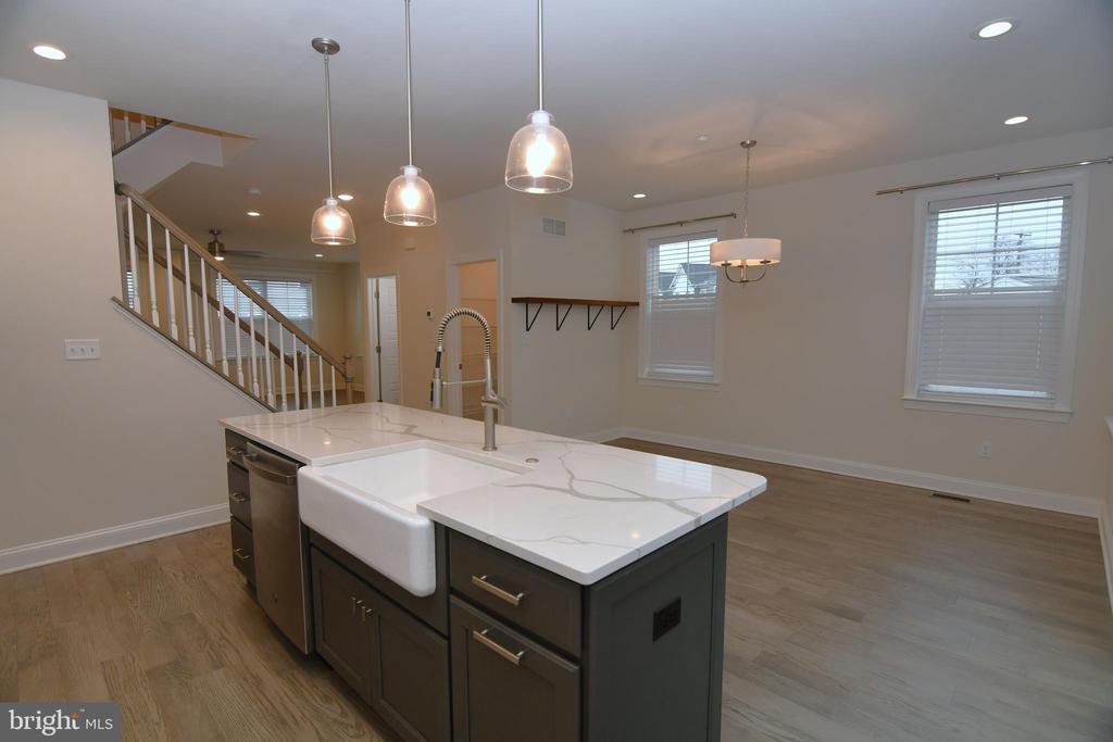 2 WARREN DRIVE