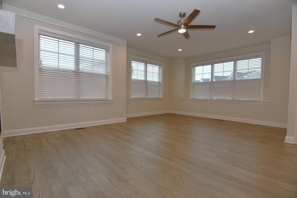 2 WARREN DRIVE