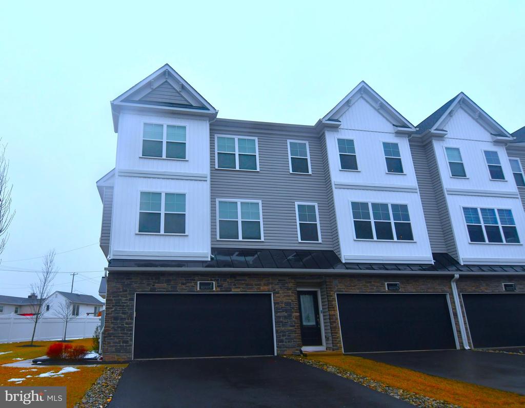 2 WARREN DRIVE