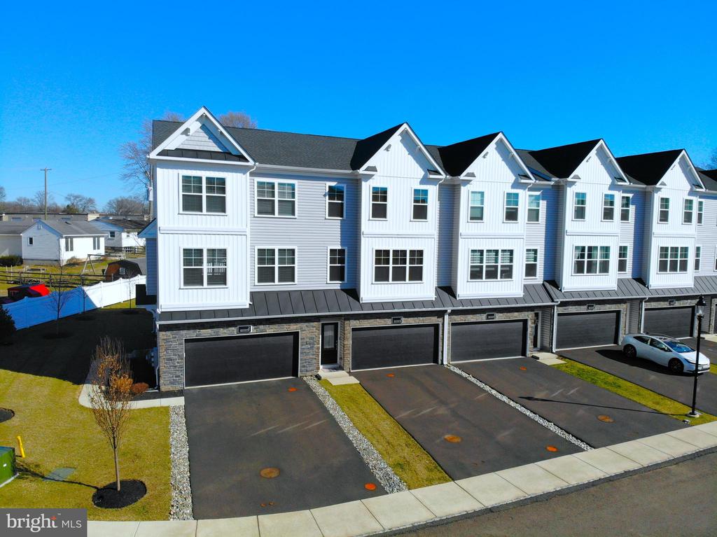 2 WARREN DRIVE