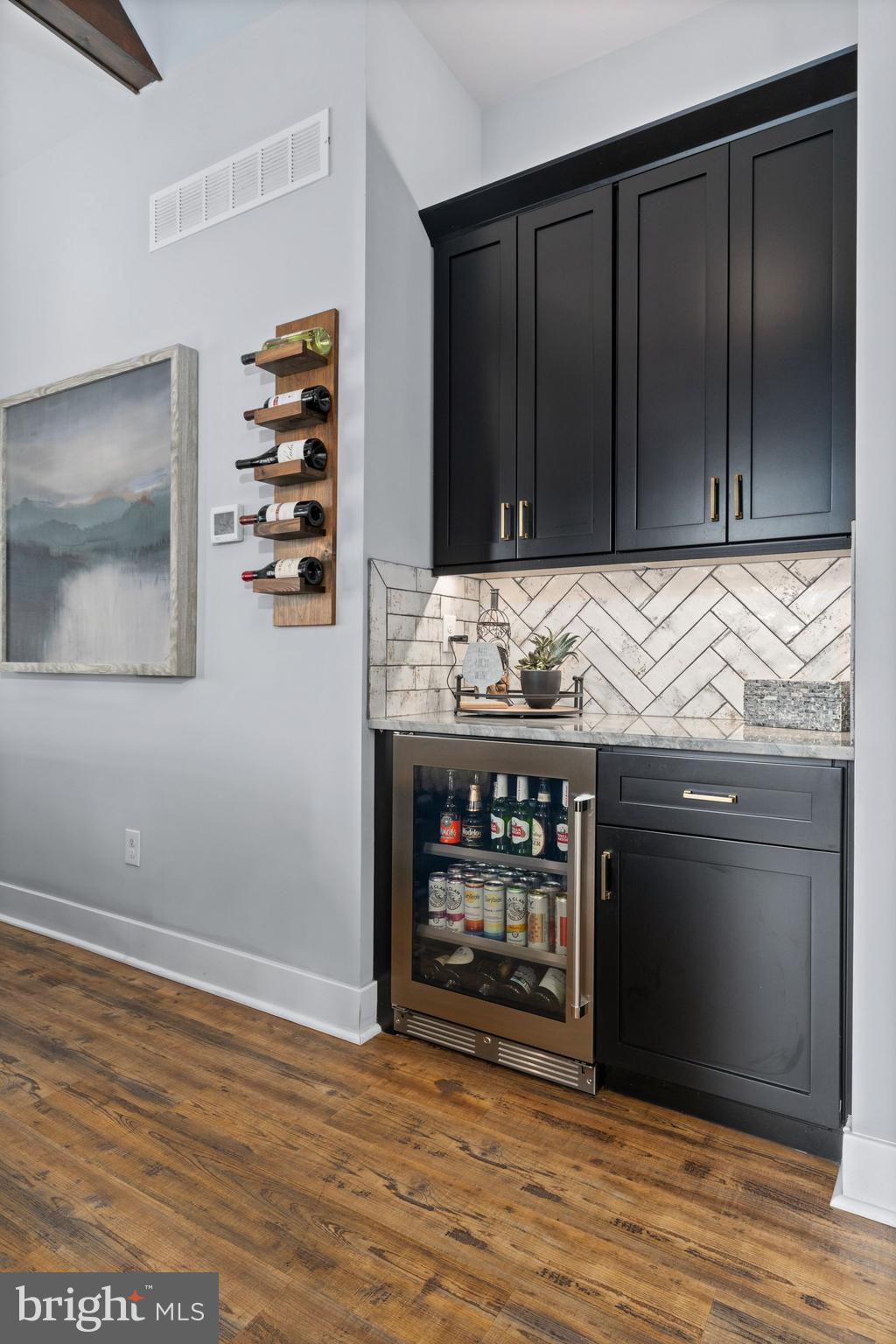 172 LAFAYETTE STREET