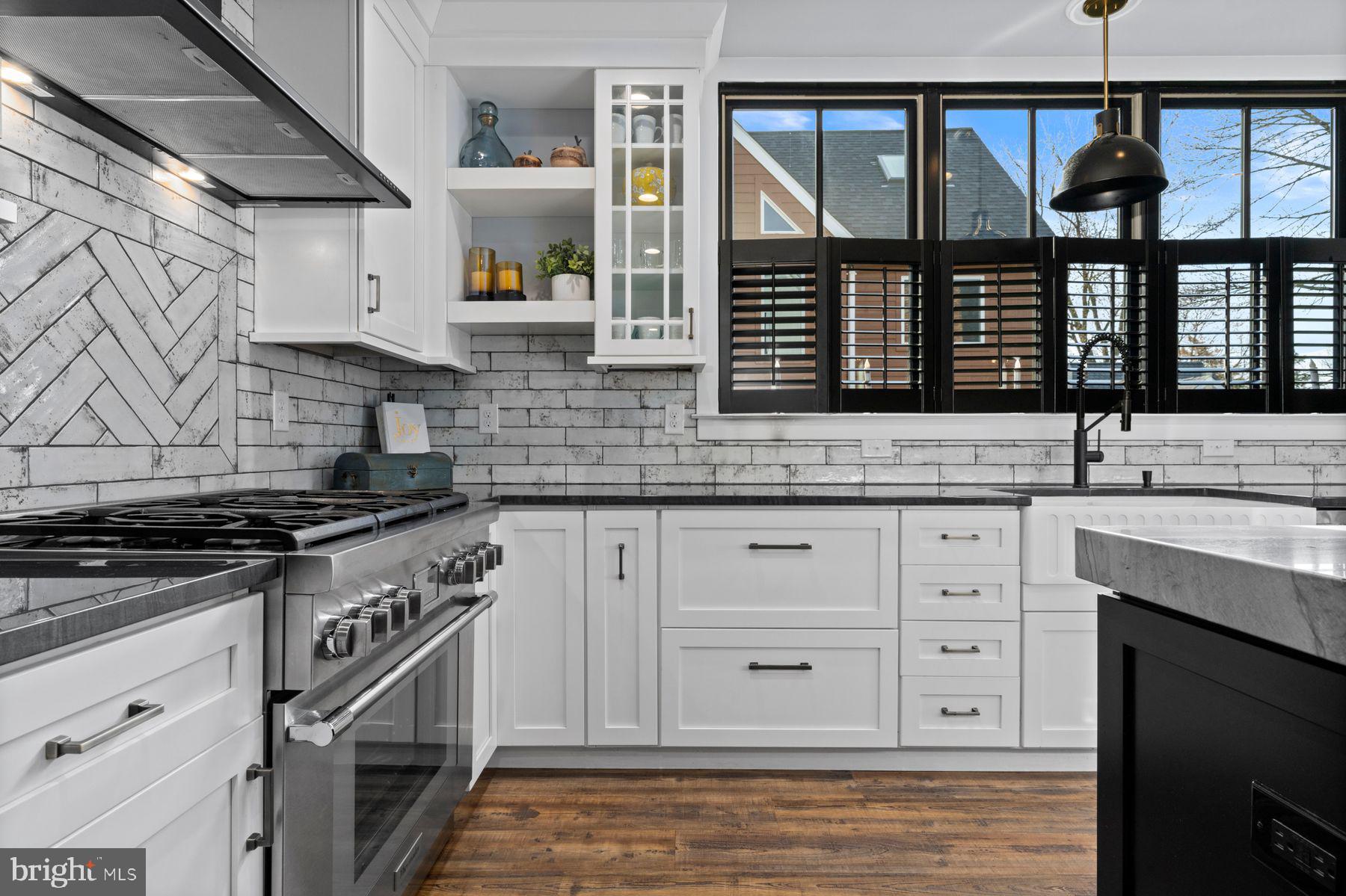 172 LAFAYETTE STREET