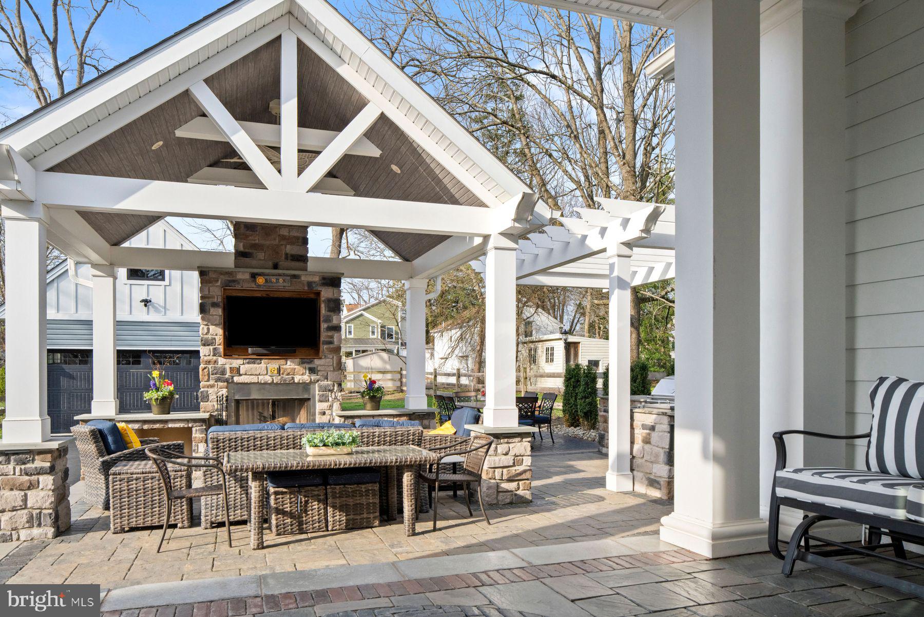 172 LAFAYETTE STREET