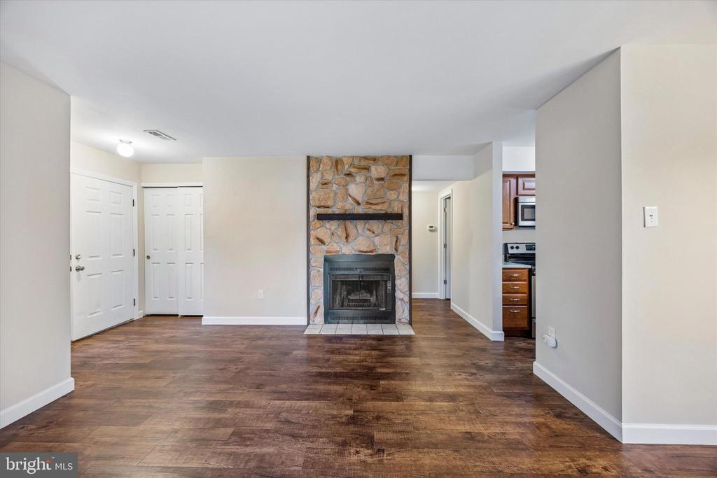 463 REDBUD COURT