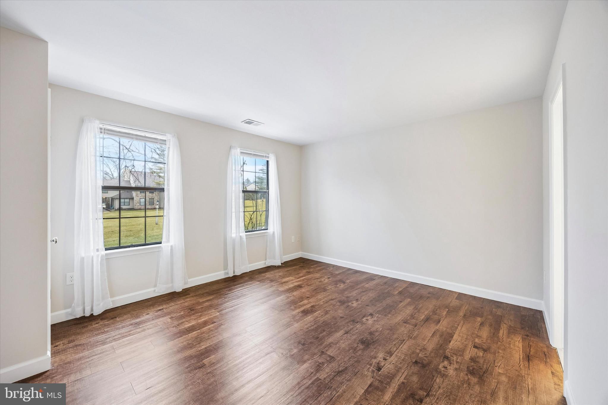 463 REDBUD COURT