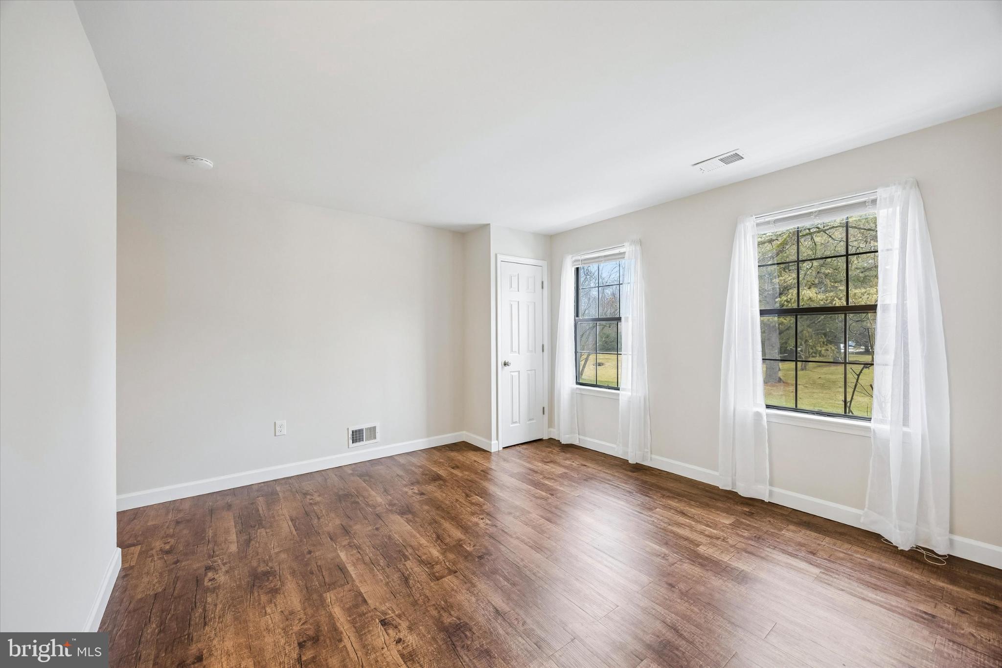 463 REDBUD COURT