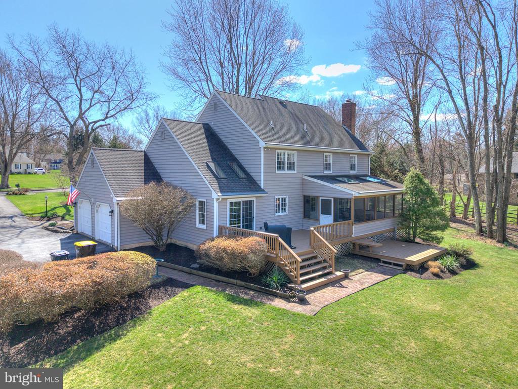 30 JOHN DYER WAY