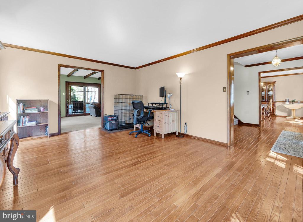 30 JOHN DYER WAY