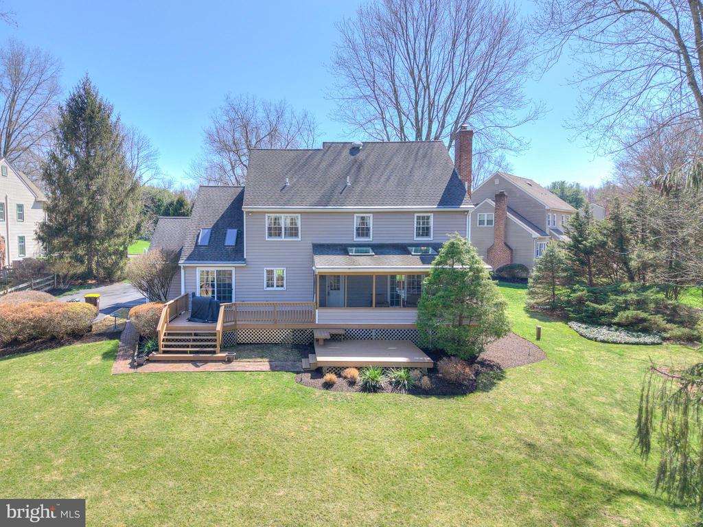 30 JOHN DYER WAY