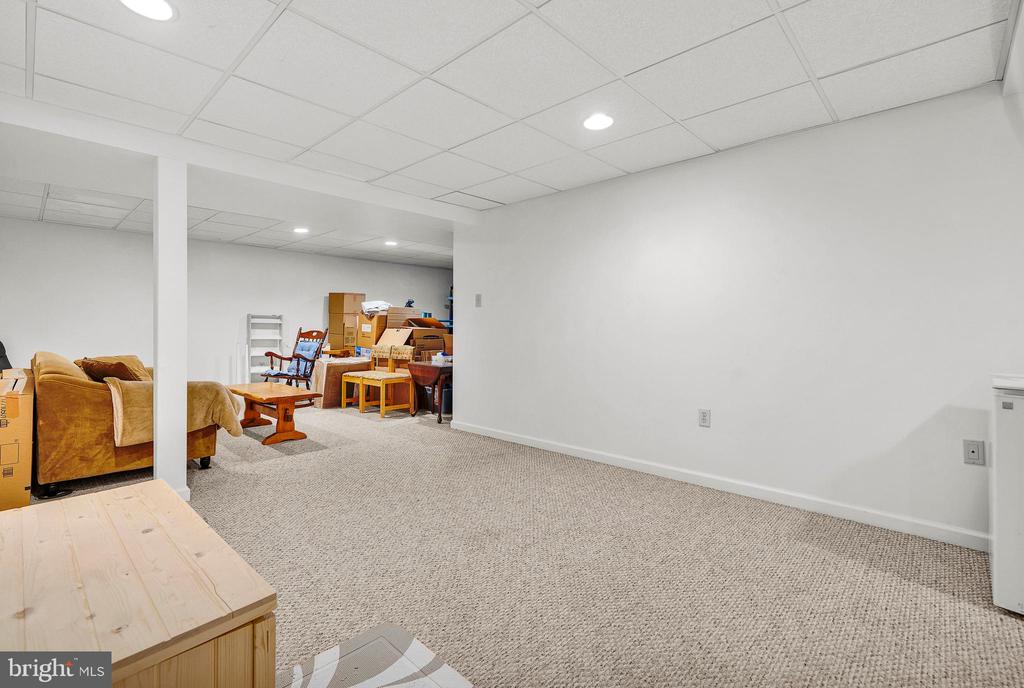 30 JOHN DYER WAY
