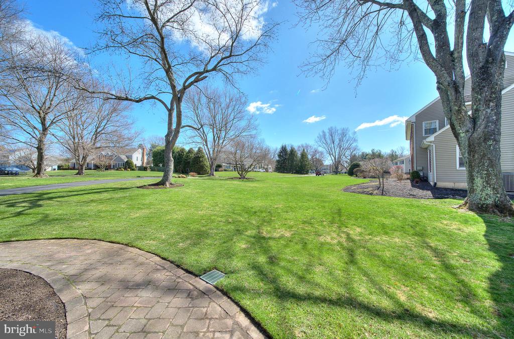 30 JOHN DYER WAY