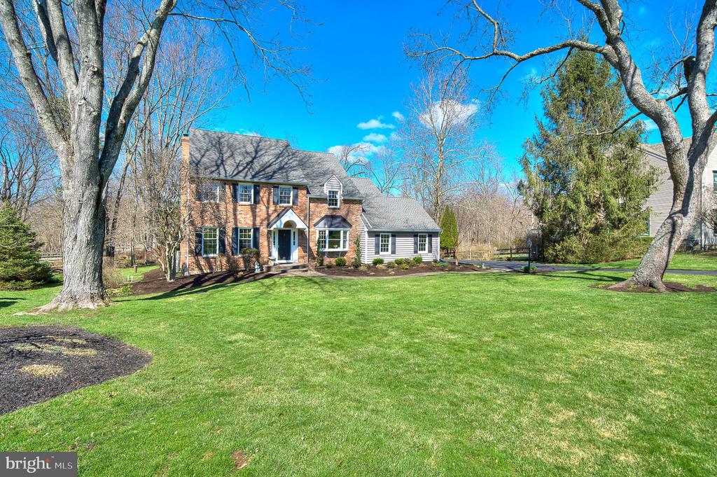 30 JOHN DYER WAY