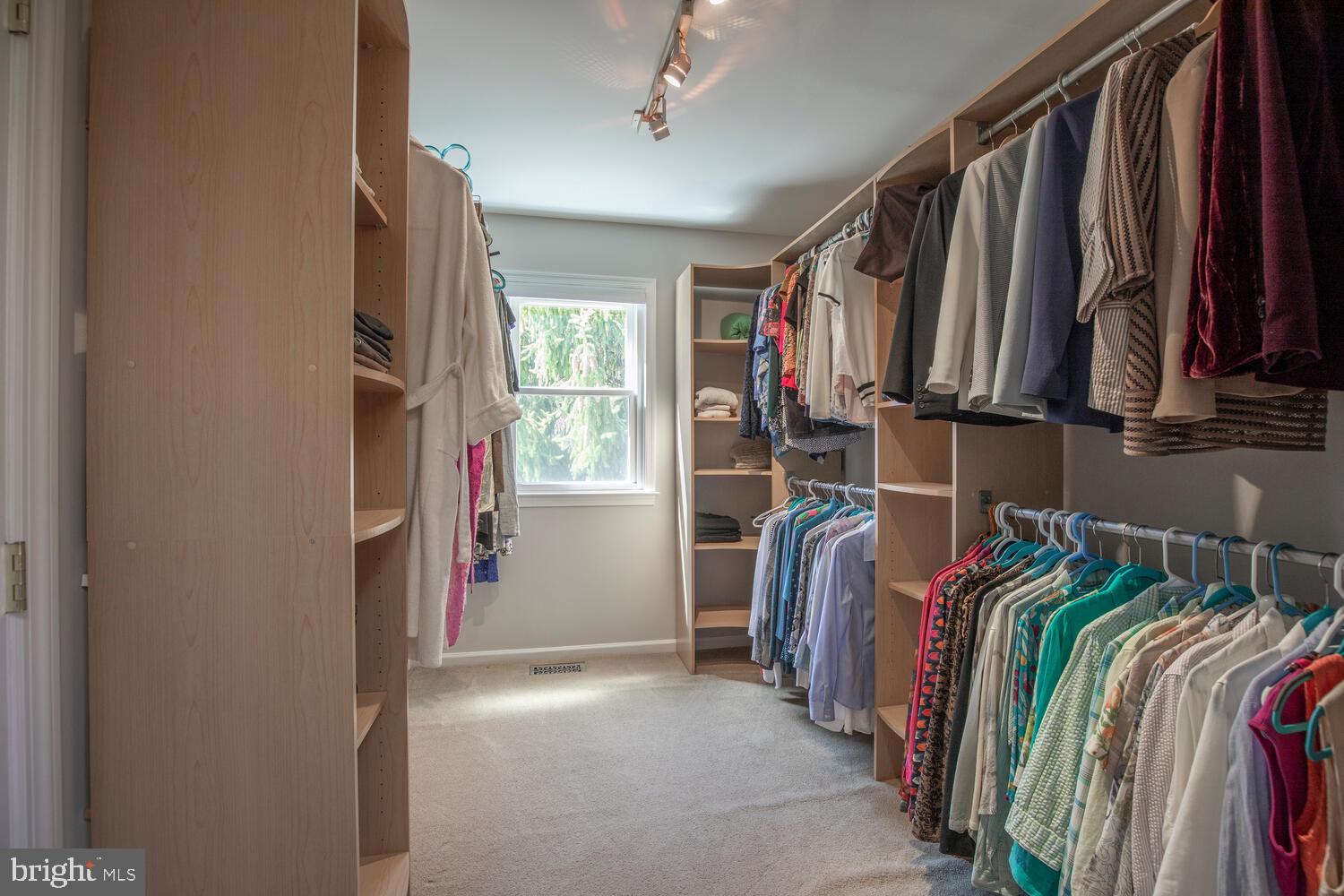 3584 WINDRIDGE DRIVE