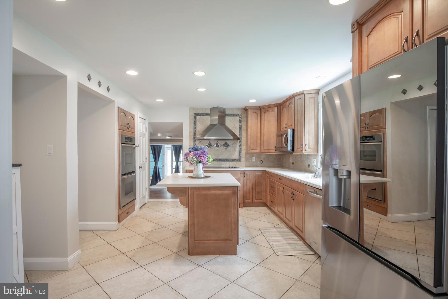 251 UPPER HOLLAND ROAD