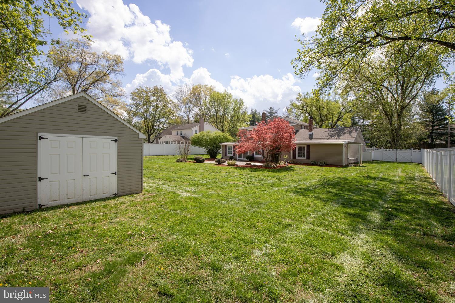 251 UPPER HOLLAND ROAD