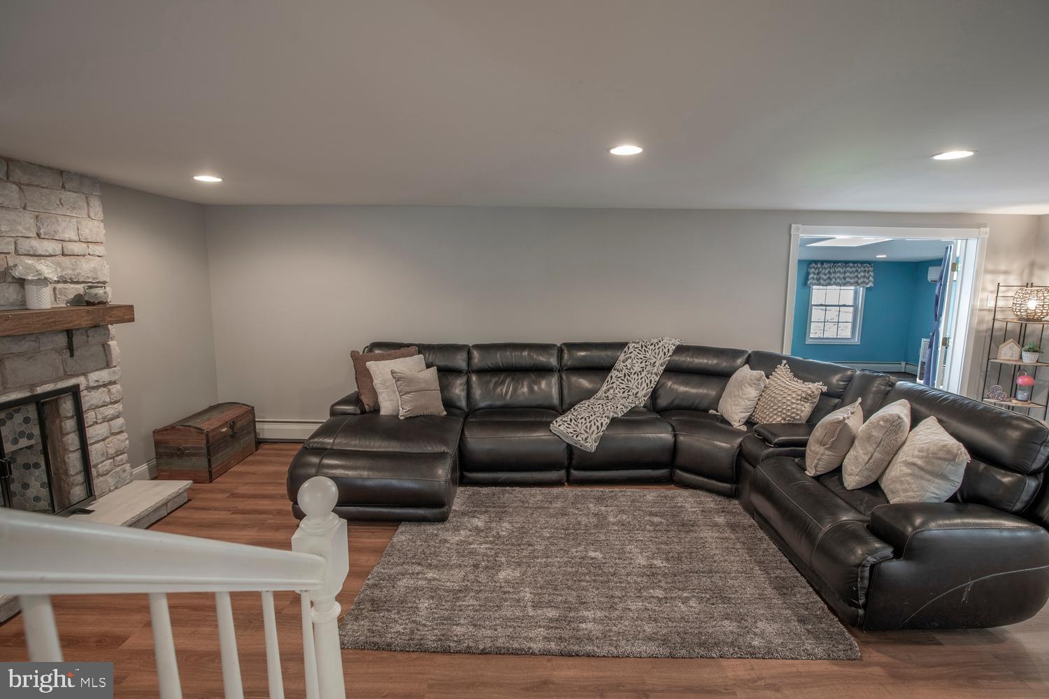 251 UPPER HOLLAND ROAD