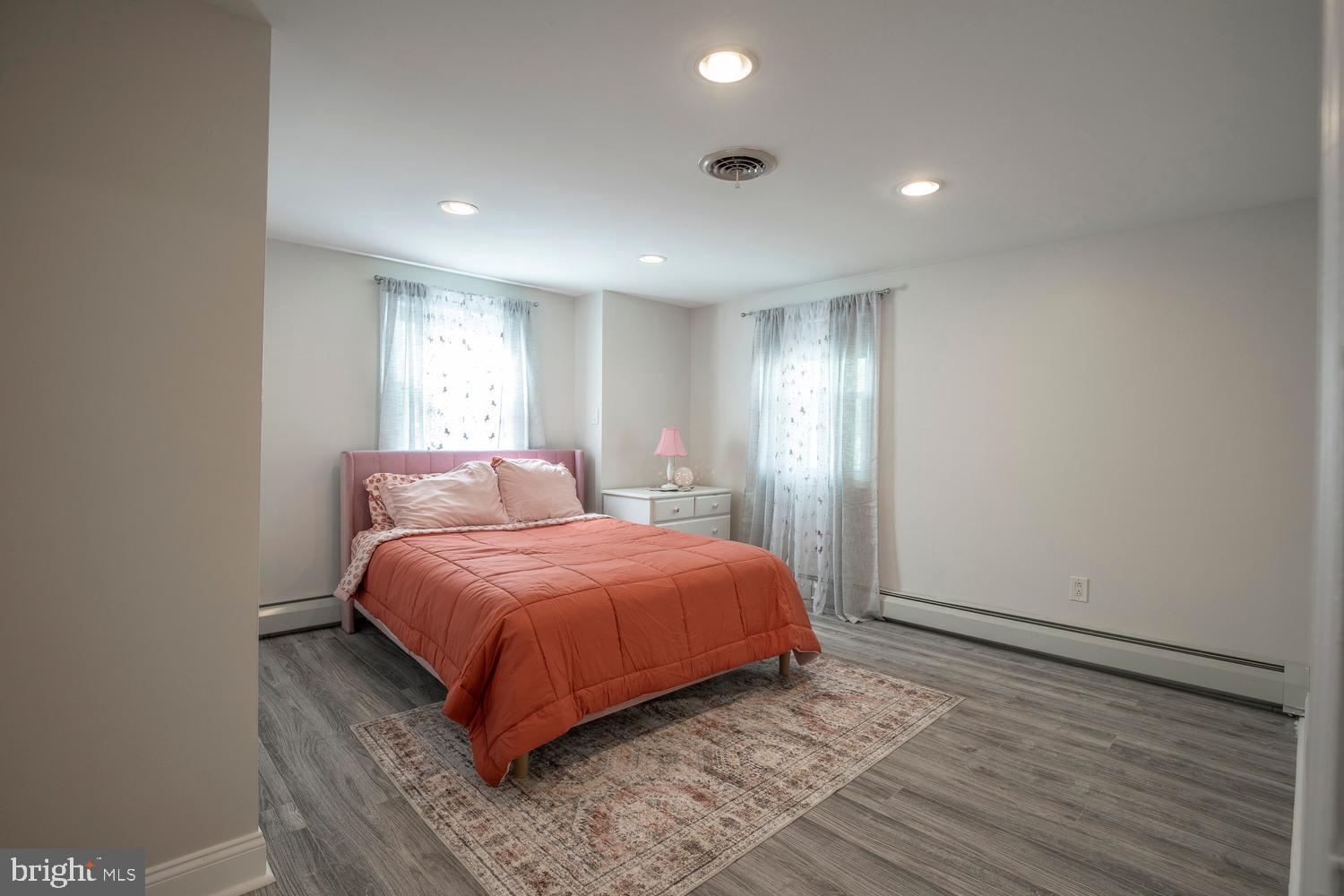 251 UPPER HOLLAND ROAD