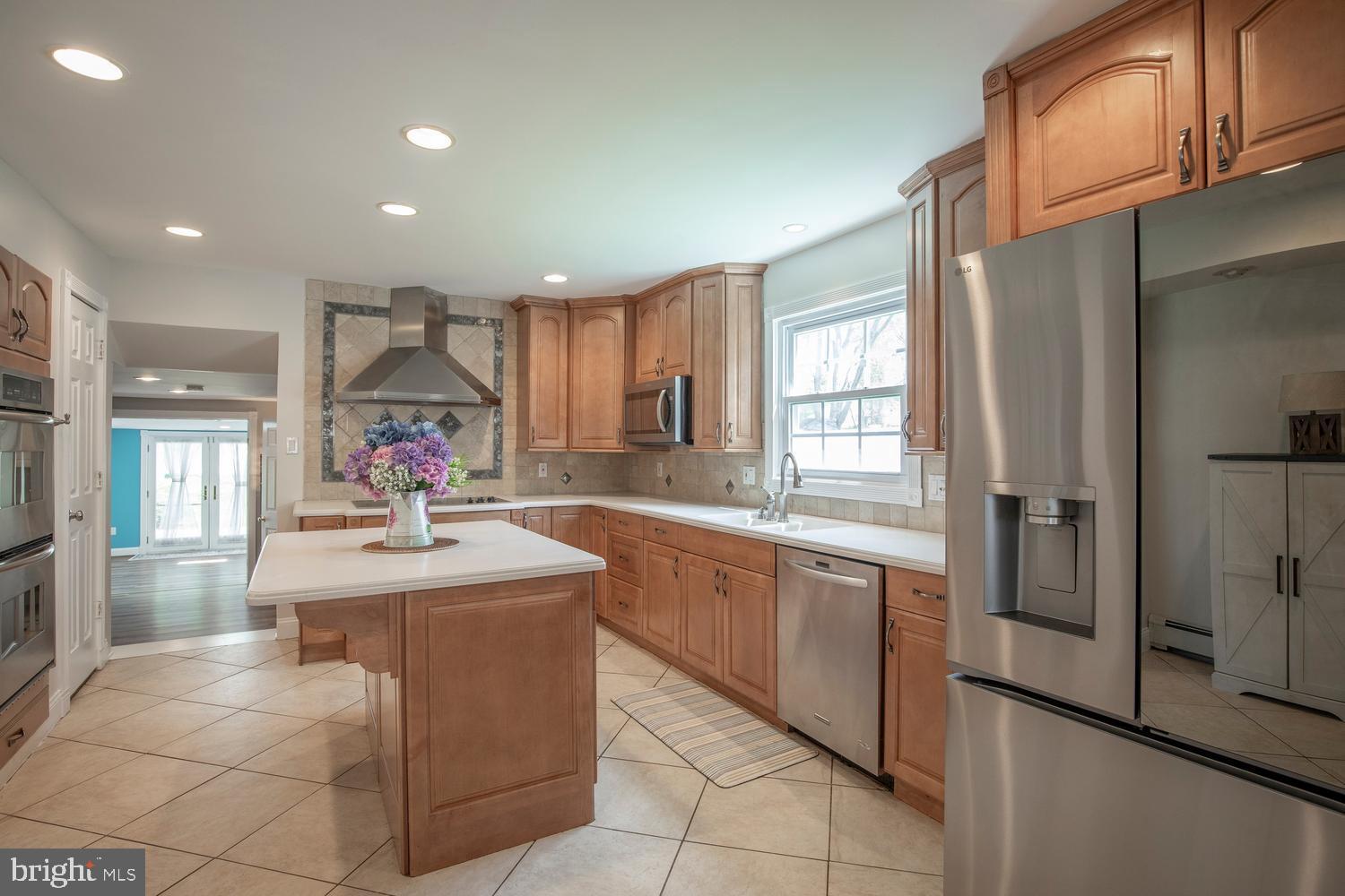 251 UPPER HOLLAND ROAD