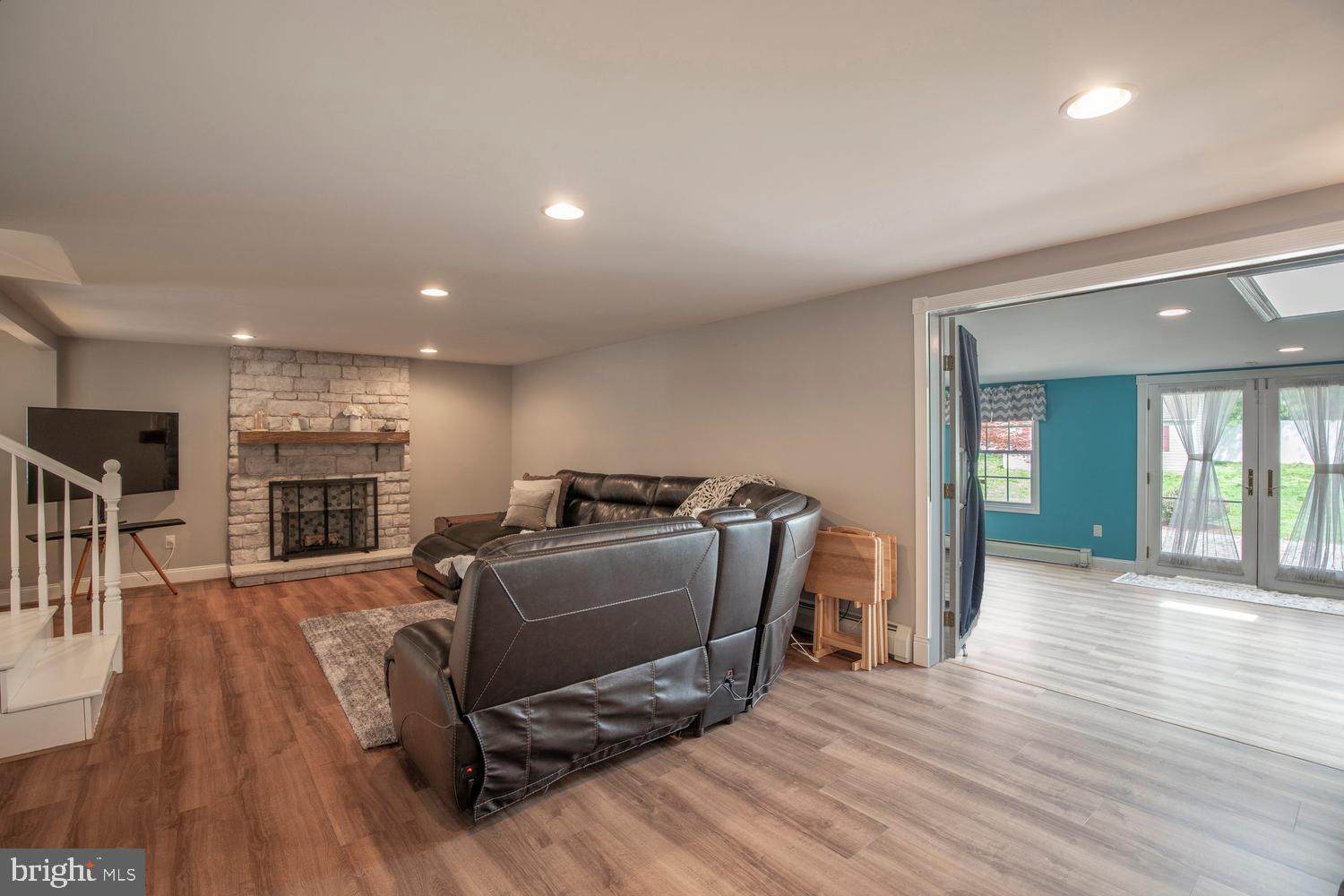 251 UPPER HOLLAND ROAD