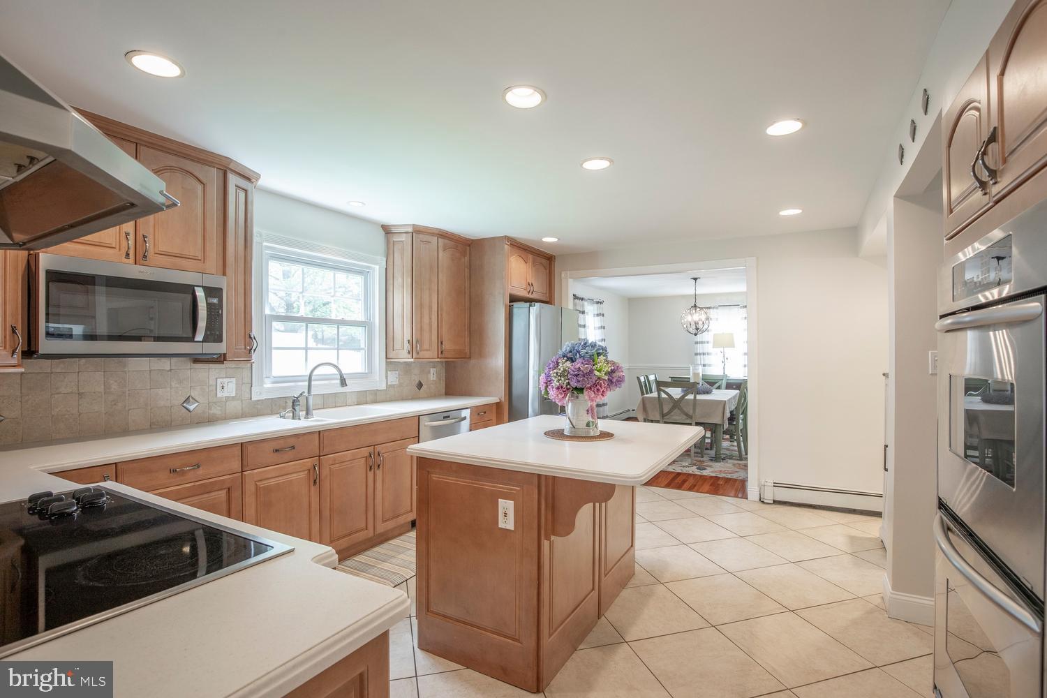 251 UPPER HOLLAND ROAD