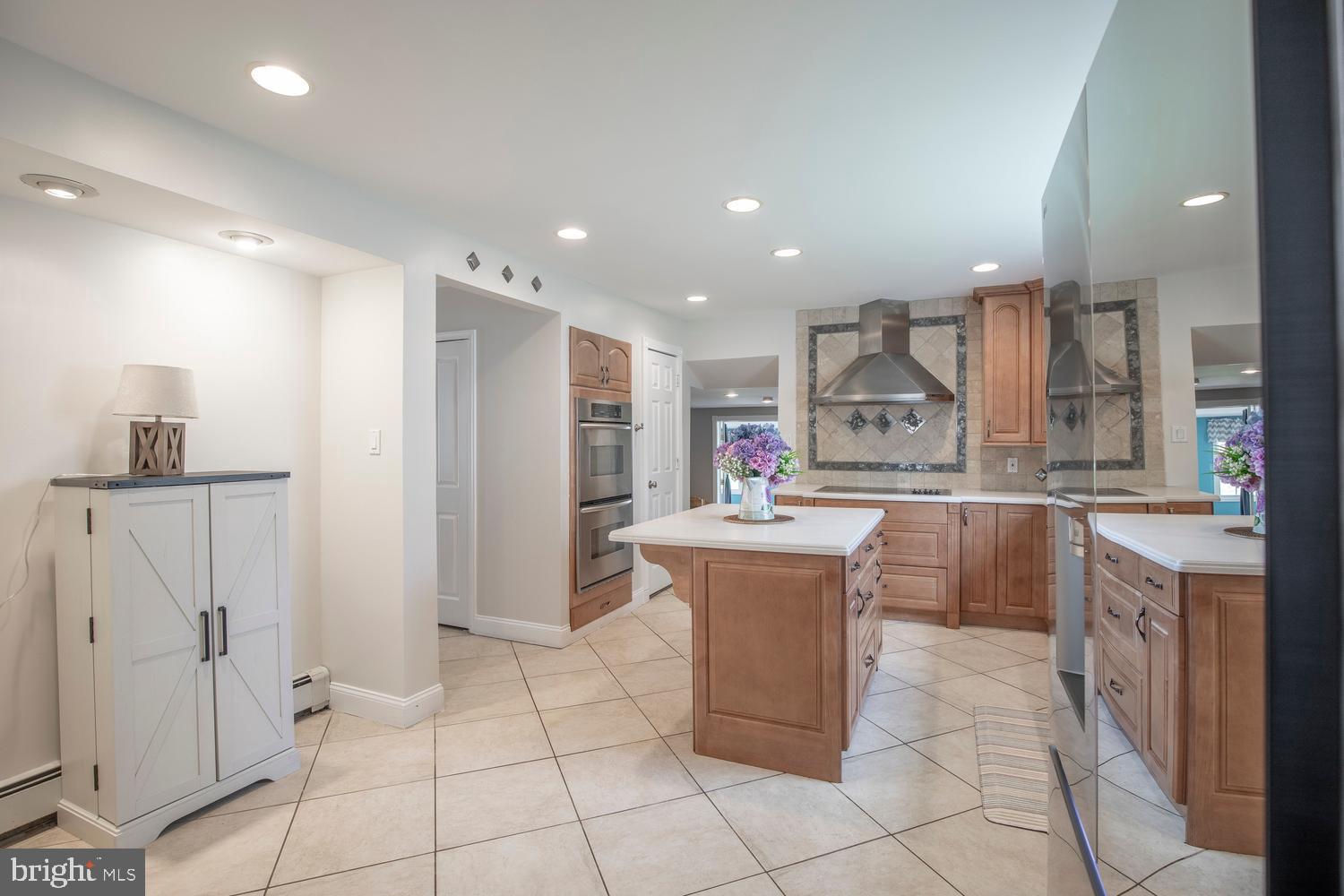 251 UPPER HOLLAND ROAD