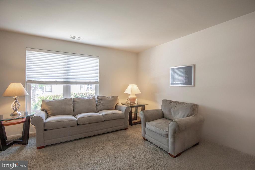 3237 FARRAGUT COURT
