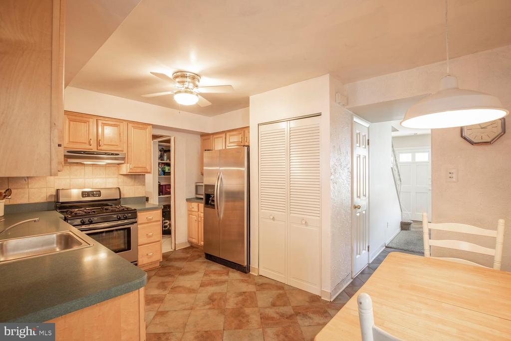 3237 FARRAGUT COURT