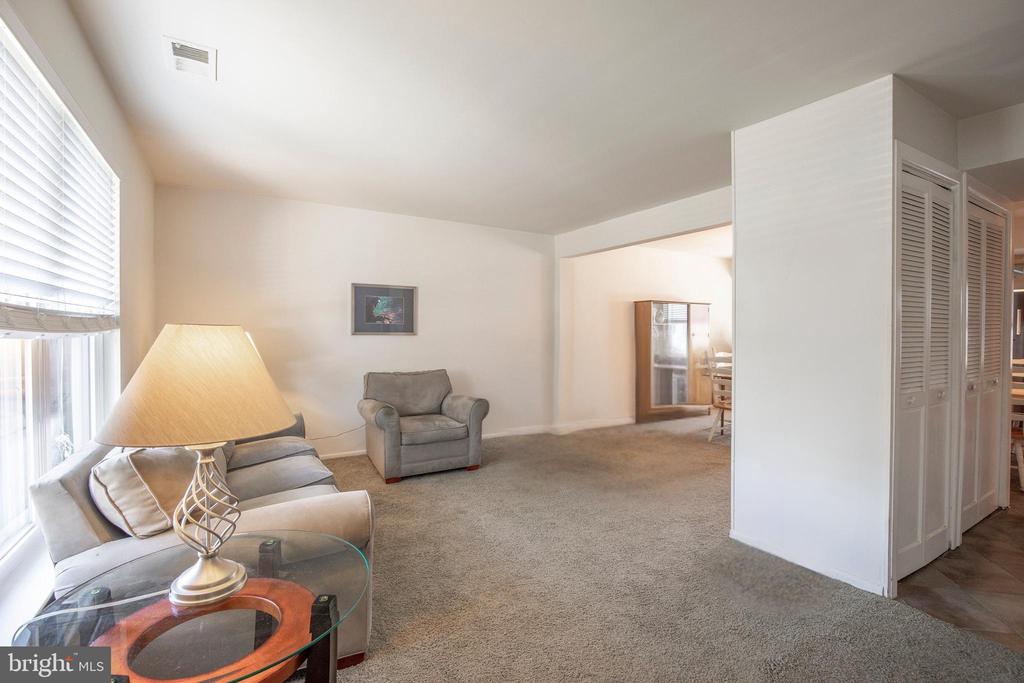 3237 FARRAGUT COURT