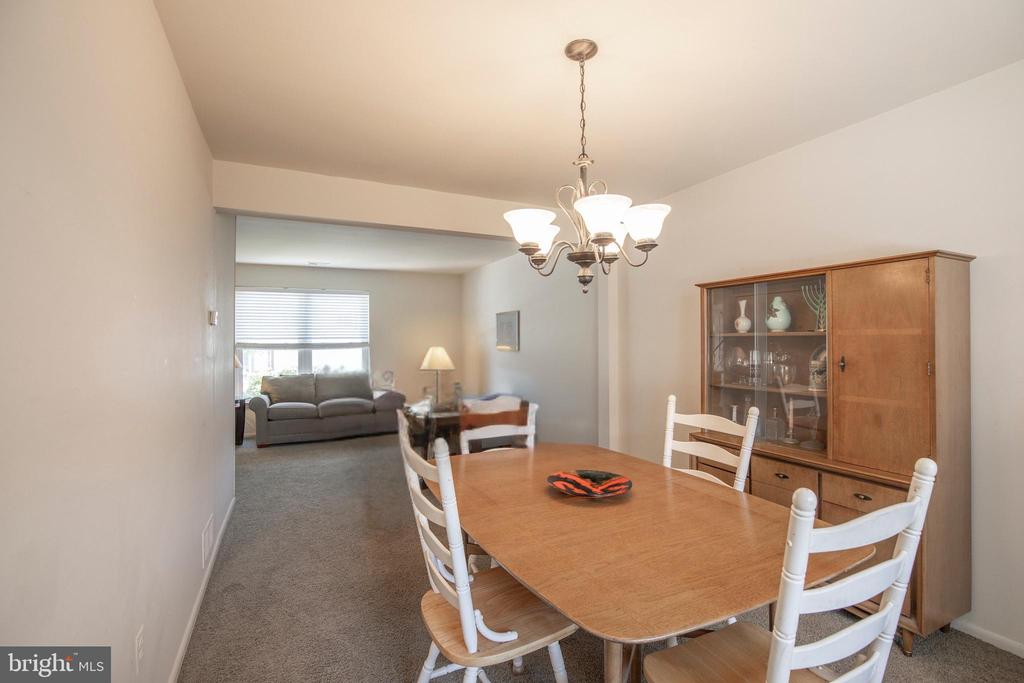 3237 FARRAGUT COURT