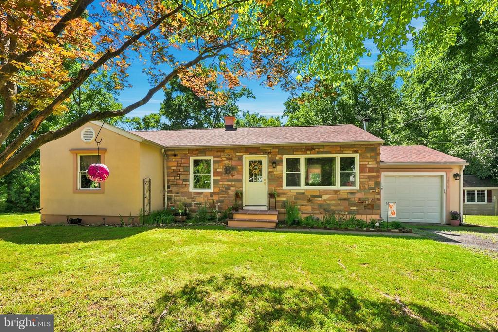 1372 BIRCH ROAD