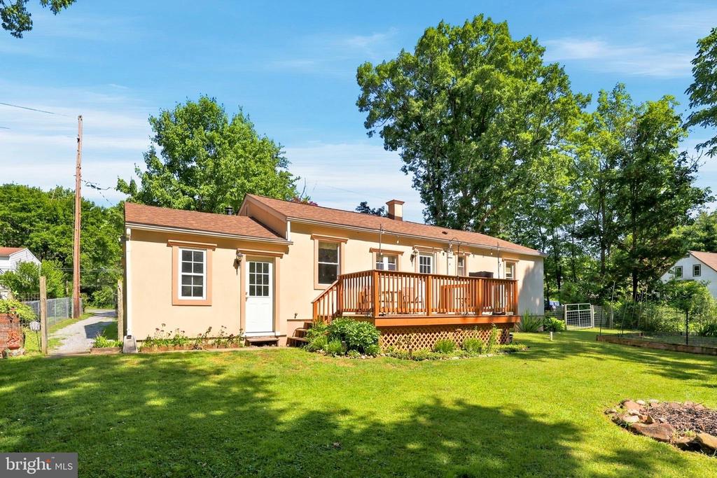 1372 BIRCH ROAD