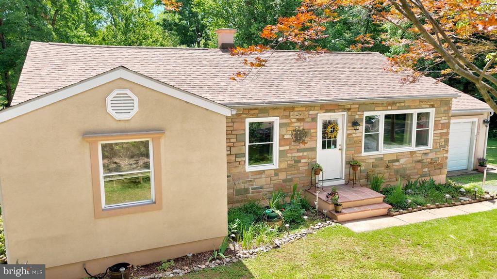 1372 BIRCH ROAD