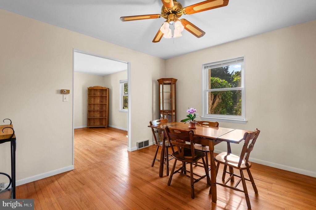 330 HILLTOWN PIKE