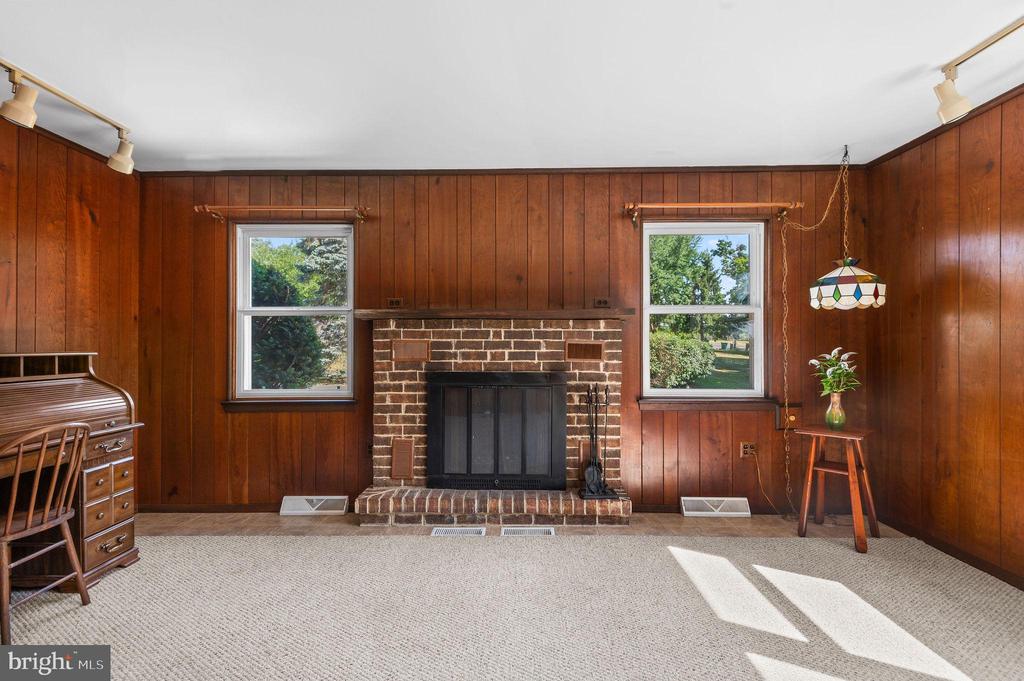 330 HILLTOWN PIKE