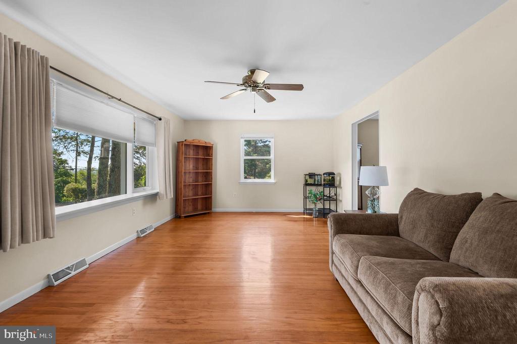 330 HILLTOWN PIKE