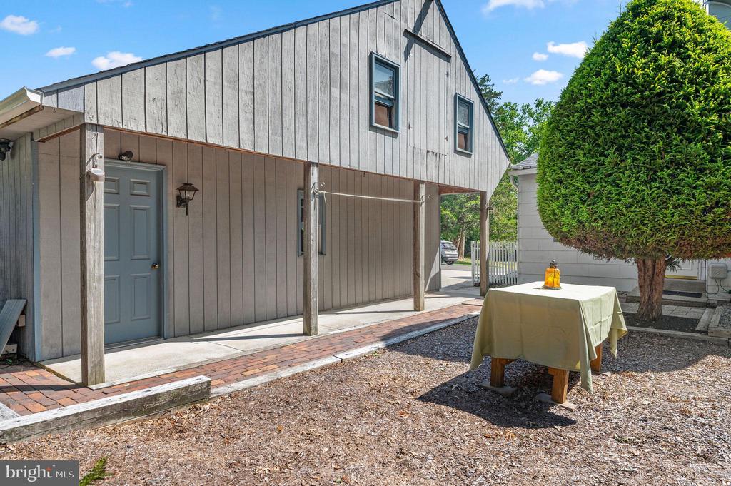 330 HILLTOWN PIKE