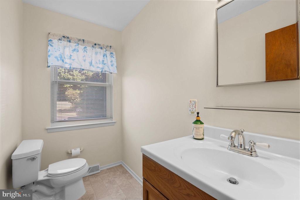 330 HILLTOWN PIKE