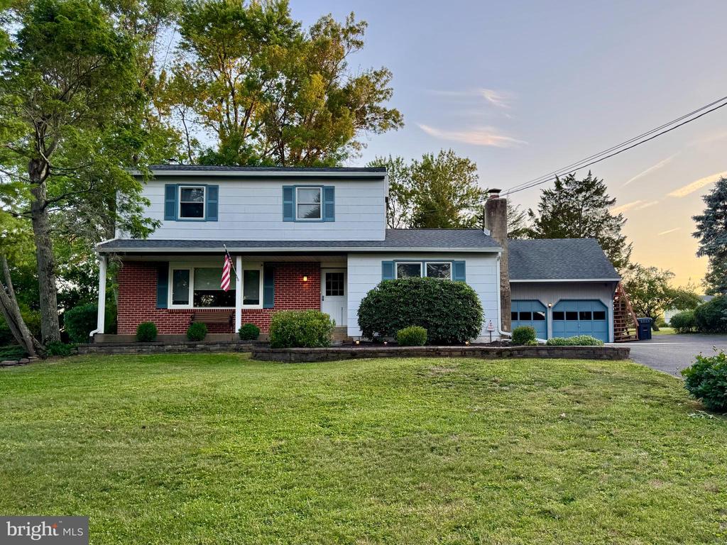 330 HILLTOWN PIKE