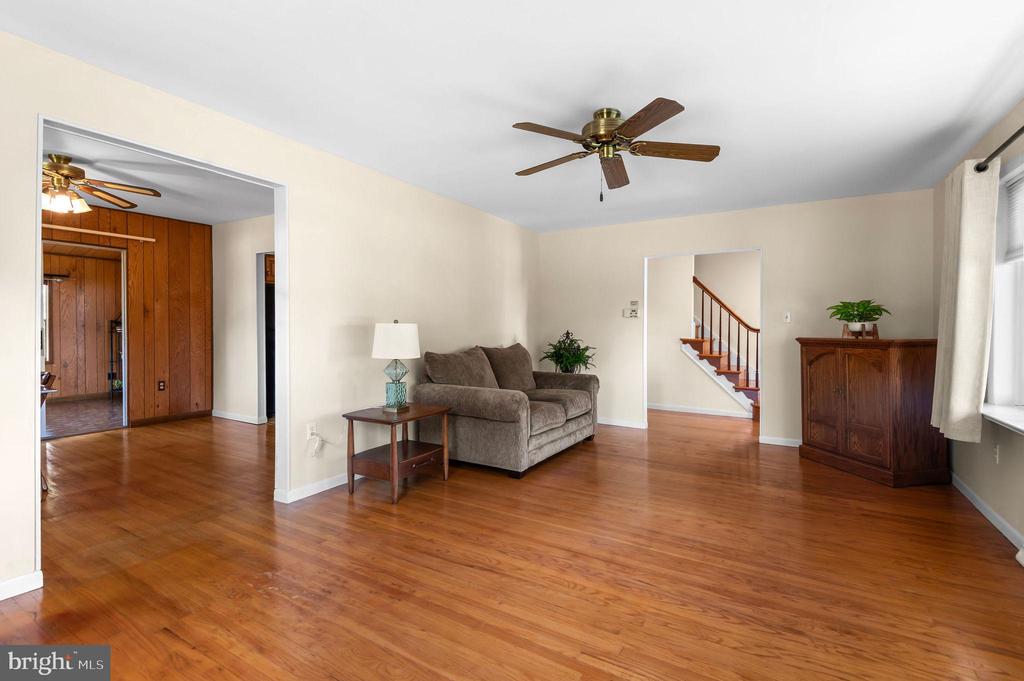 330 HILLTOWN PIKE