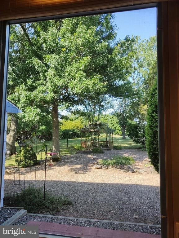 330 HILLTOWN PIKE